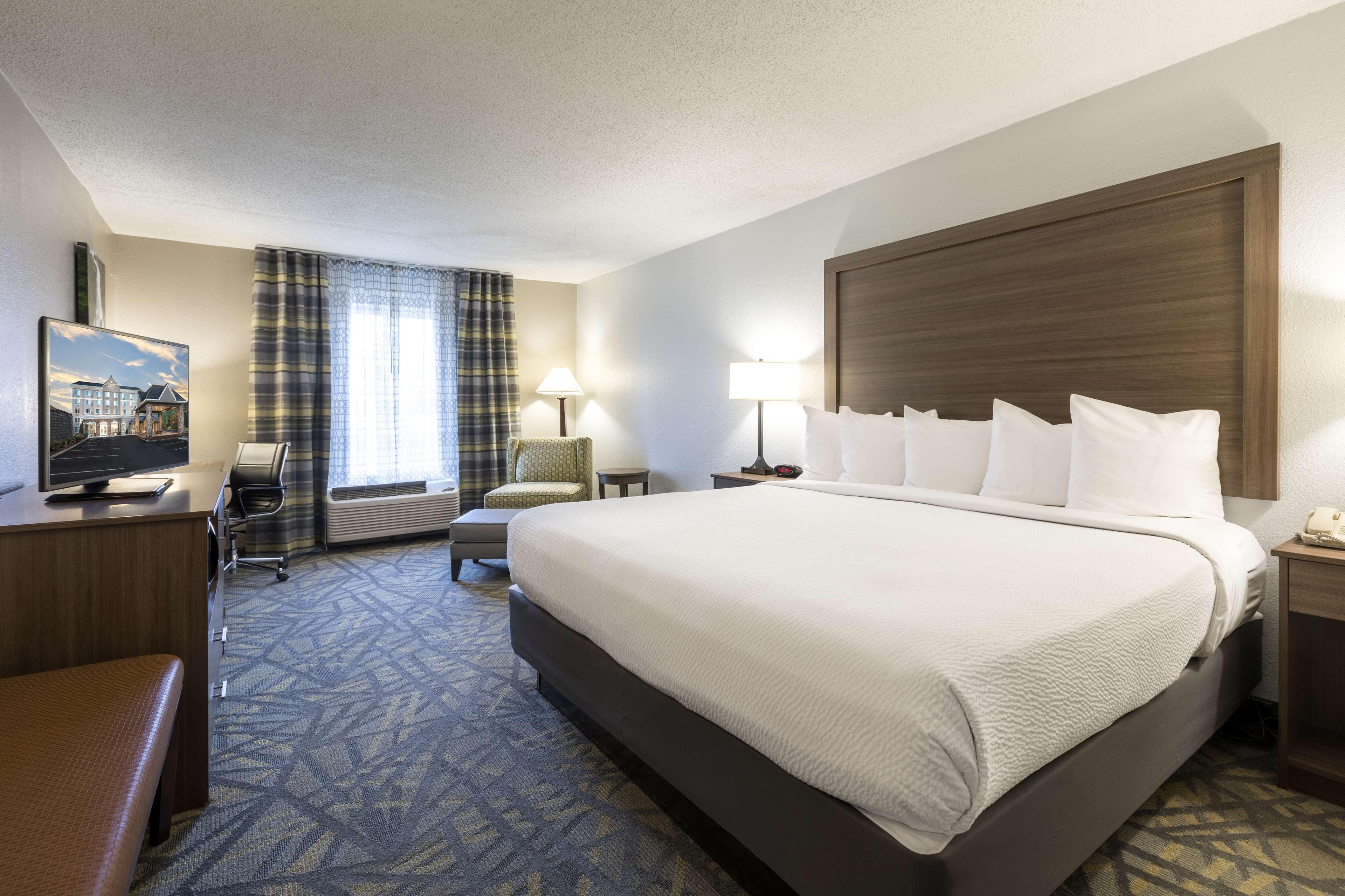 Country Inn & Suites By Radisson Asheville Downtown Tunnel Road エクステリア 写真