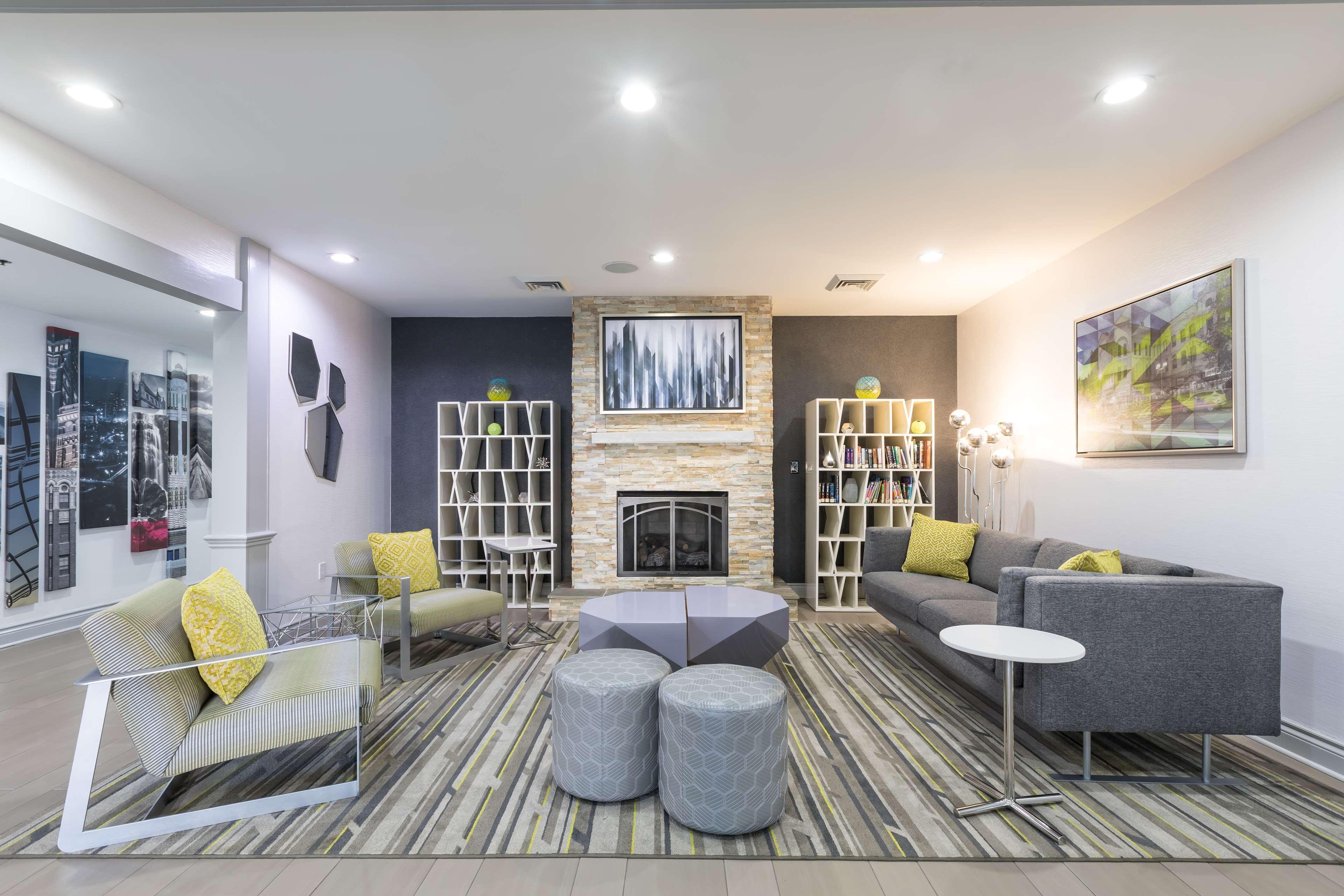 Country Inn & Suites By Radisson Asheville Downtown Tunnel Road エクステリア 写真