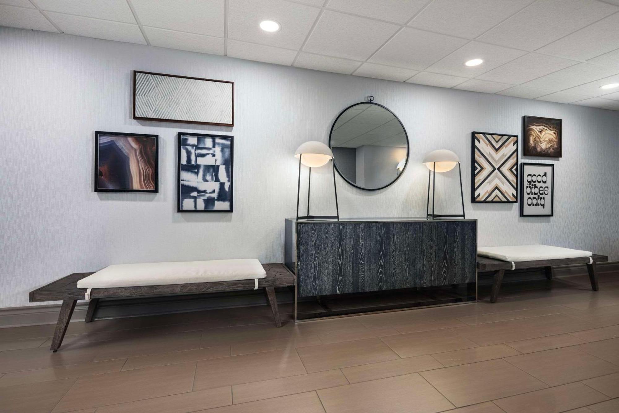 Country Inn & Suites By Radisson Asheville Downtown Tunnel Road エクステリア 写真