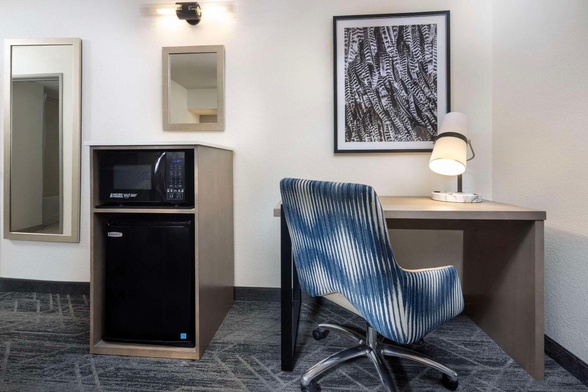Country Inn & Suites By Radisson Asheville Downtown Tunnel Road エクステリア 写真