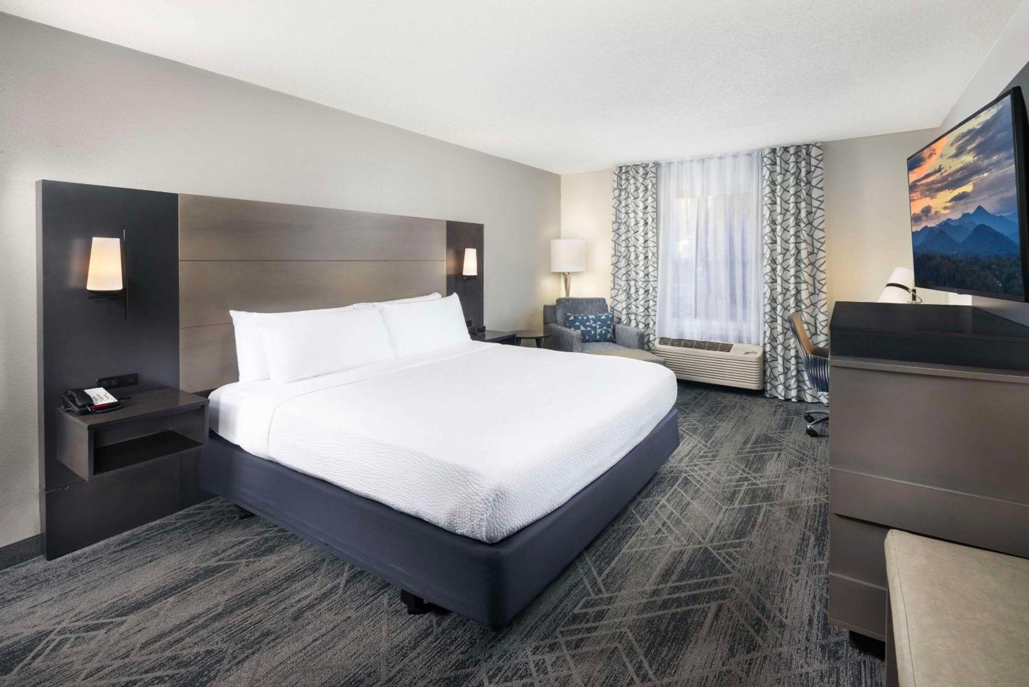 Country Inn & Suites By Radisson Asheville Downtown Tunnel Road エクステリア 写真