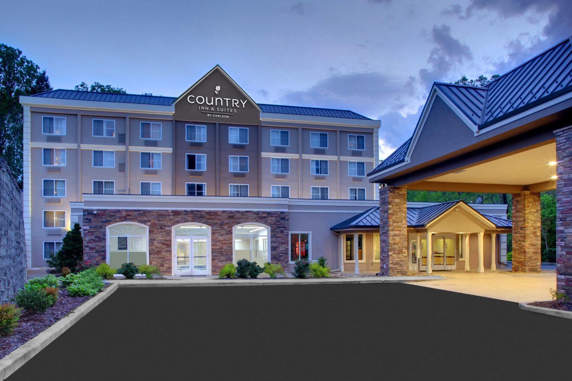Country Inn & Suites By Radisson Asheville Downtown Tunnel Road エクステリア 写真